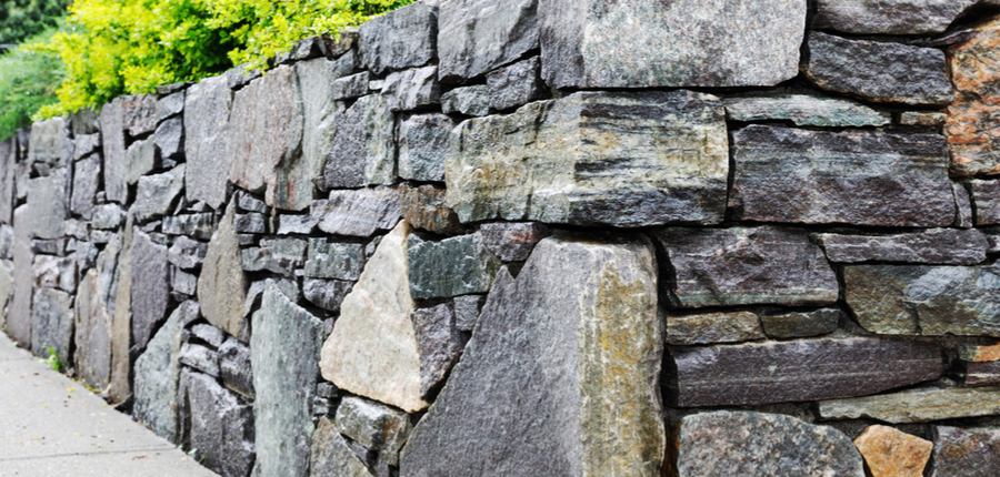dry stone retaining wall in irregular shape